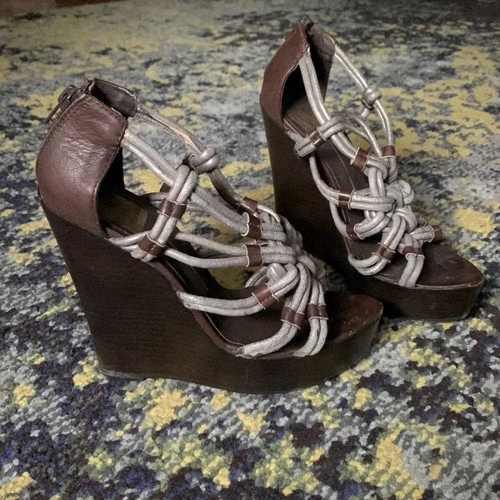 Dolce Vita Niko Wood Platform Wedge Sandals